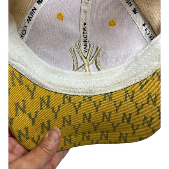 New York Yankees Gold Print Baseball Cap Hat - Picture 6 of 8